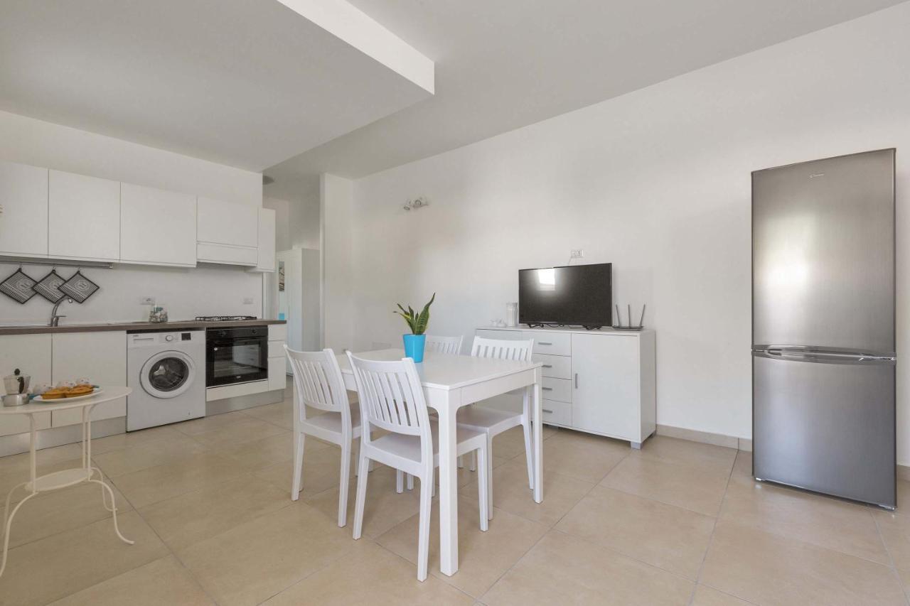 Residence Marelena Casalabate Buitenkant foto