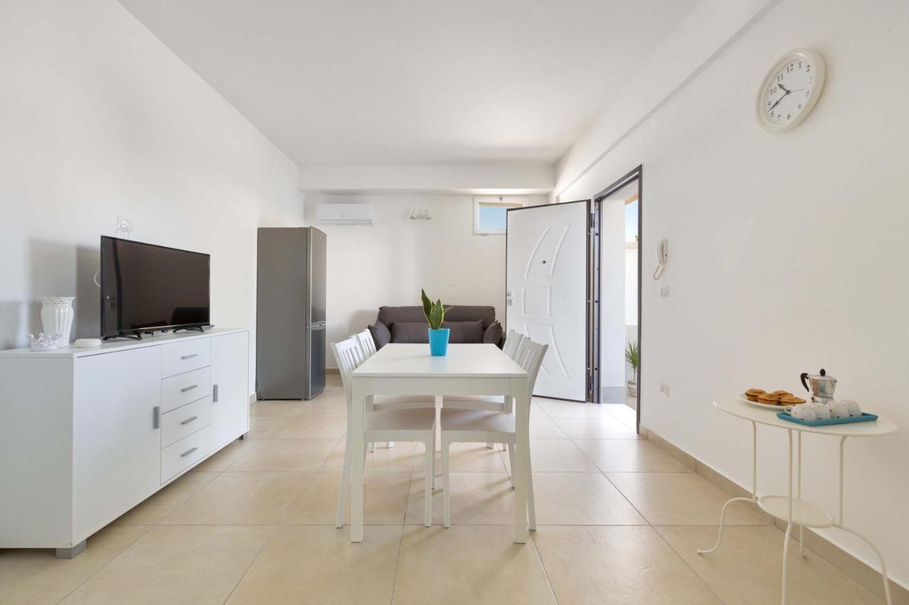 Residence Marelena Casalabate Buitenkant foto
