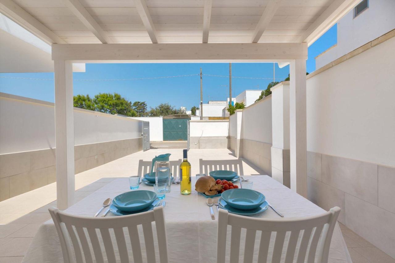 Residence Marelena Casalabate Buitenkant foto