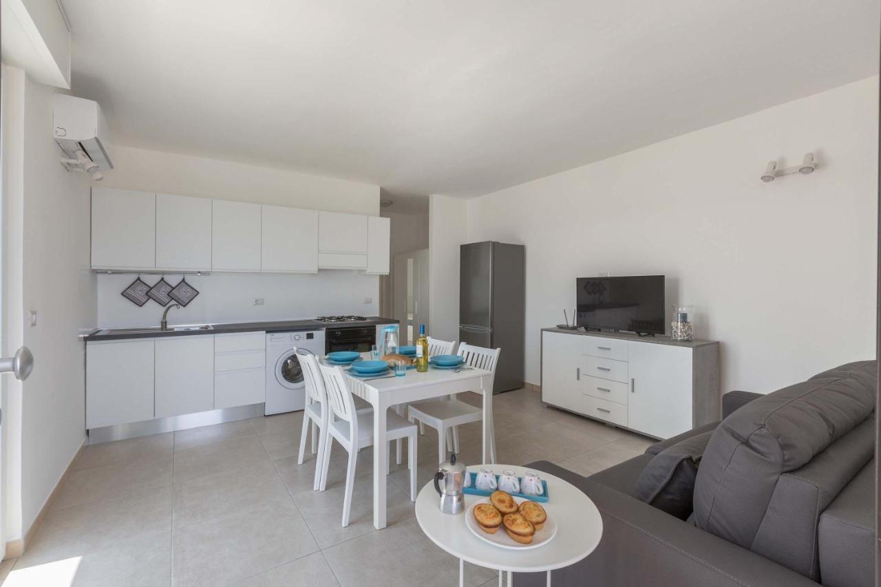 Residence Marelena Casalabate Buitenkant foto